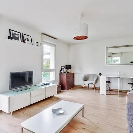 Spacious With Balcony **nantes** Nantes
